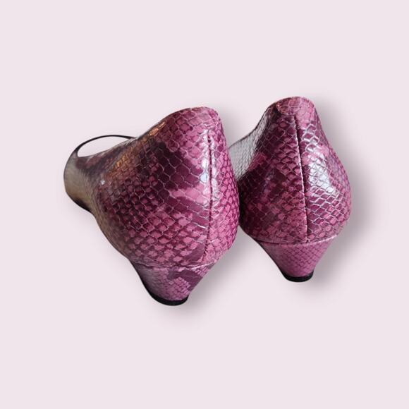 Cole Haan Air Women's Purple Snakeskin Style Peep Toe Wedge Pump Sz 10.5 B‎ - Picture 5 of 9